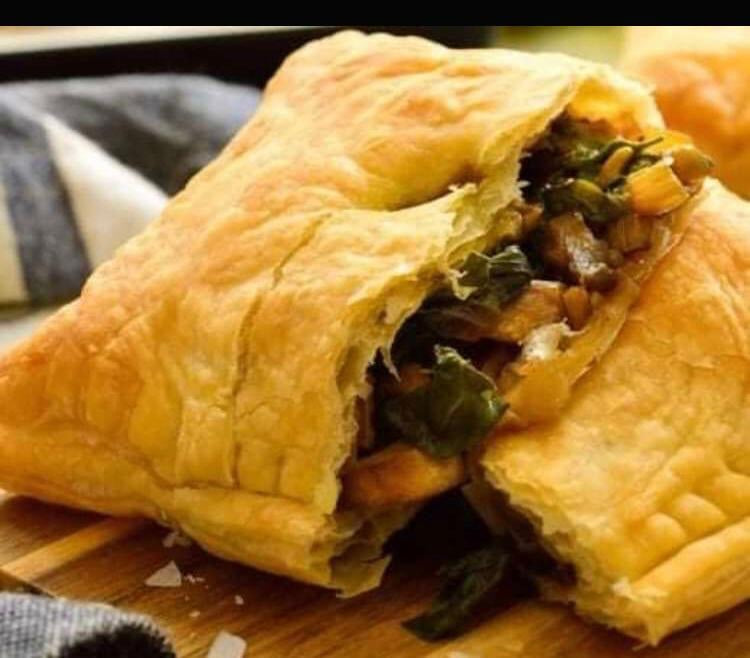 Pies (Cheeseburger/Chicken/Pepper Steak) - 315g Frozen