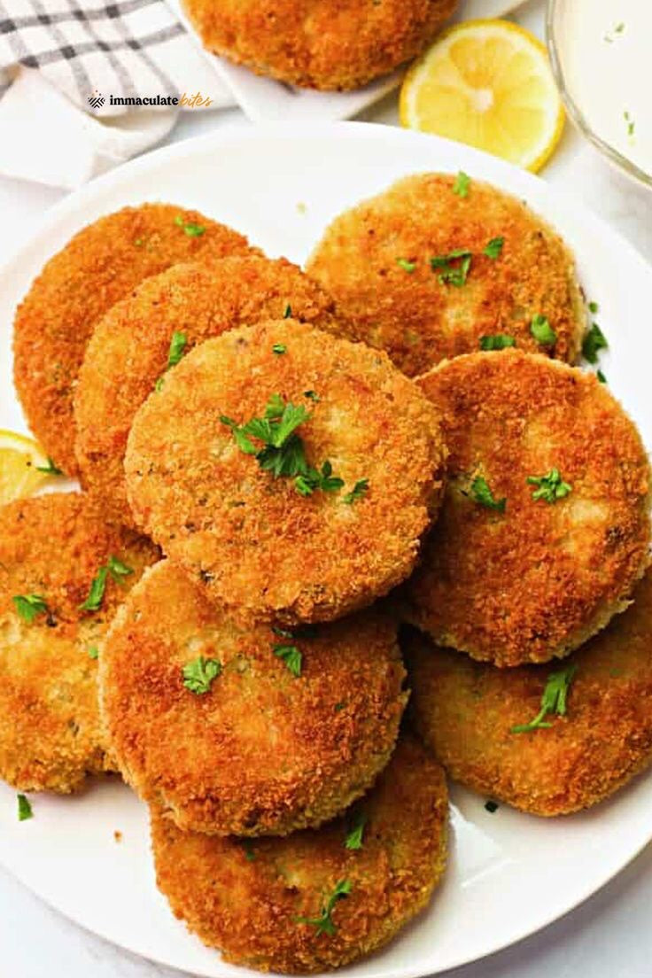 Crumbed Fish Cakes (20 - Medallion Size) Frozen