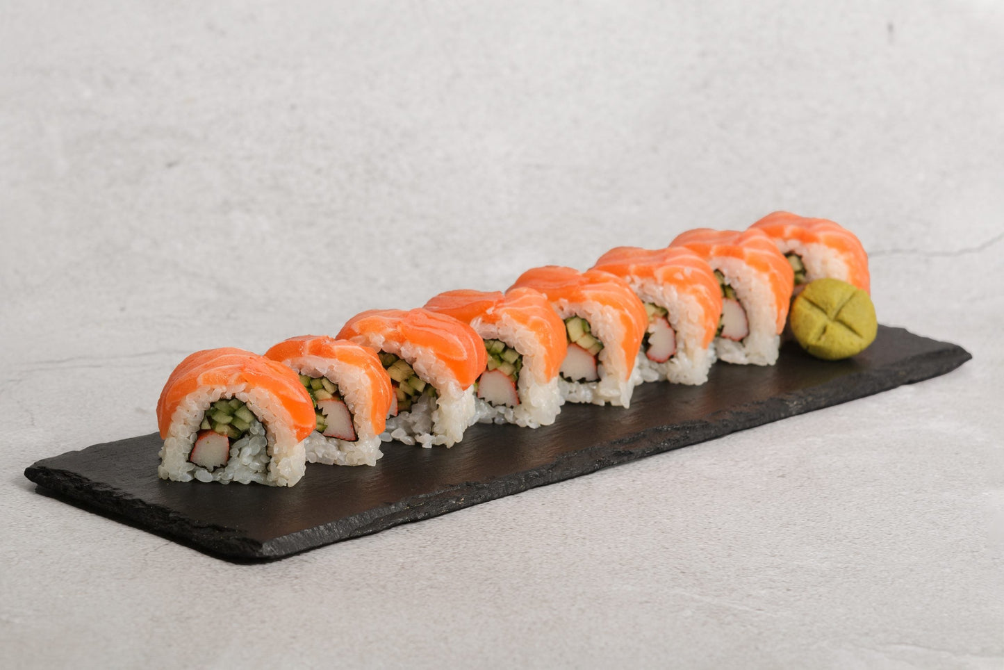 Salmon Crab Roll